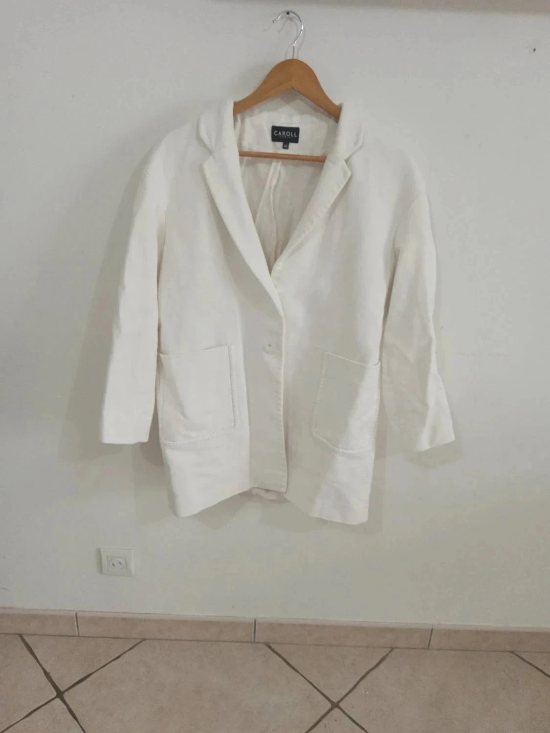 C131 blazer blanc Caroll 44